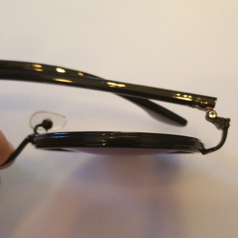 Glasses - Picture 5 of 5